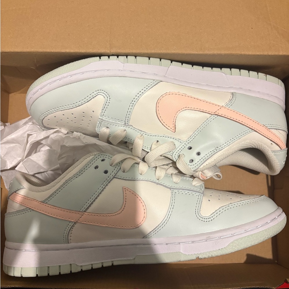 Nike Men's Shoes in Light Blue and Peach